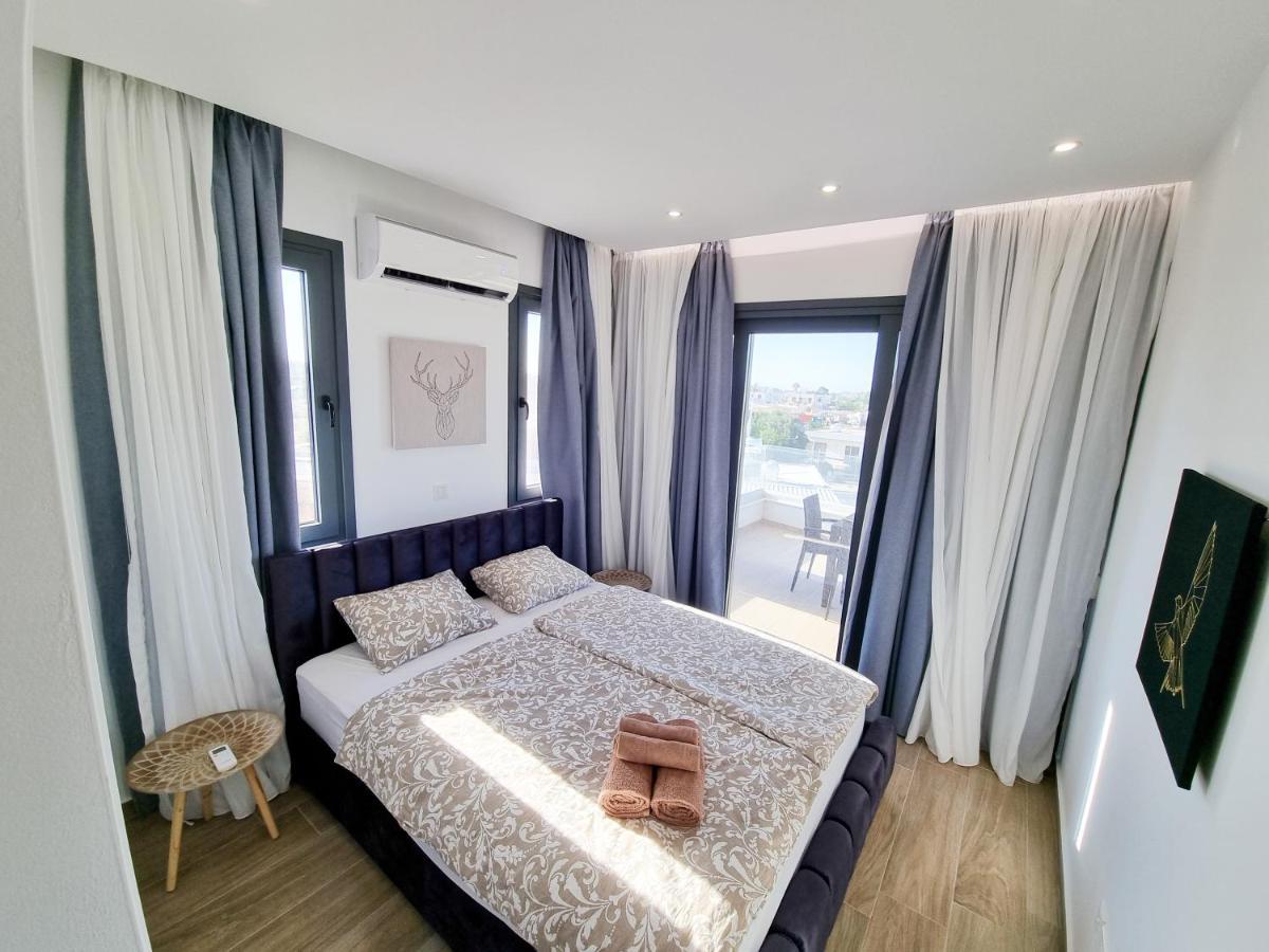 Lucky Strike Apartment Paralimni Exterior foto